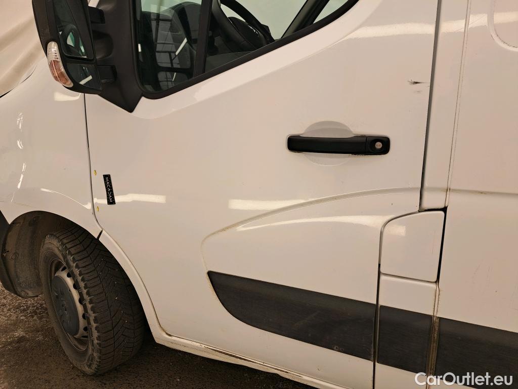  Renault  Master  III Fourgon L2H2 3 5 Grand Confort dCi 135CV BVM6 E6dT #33