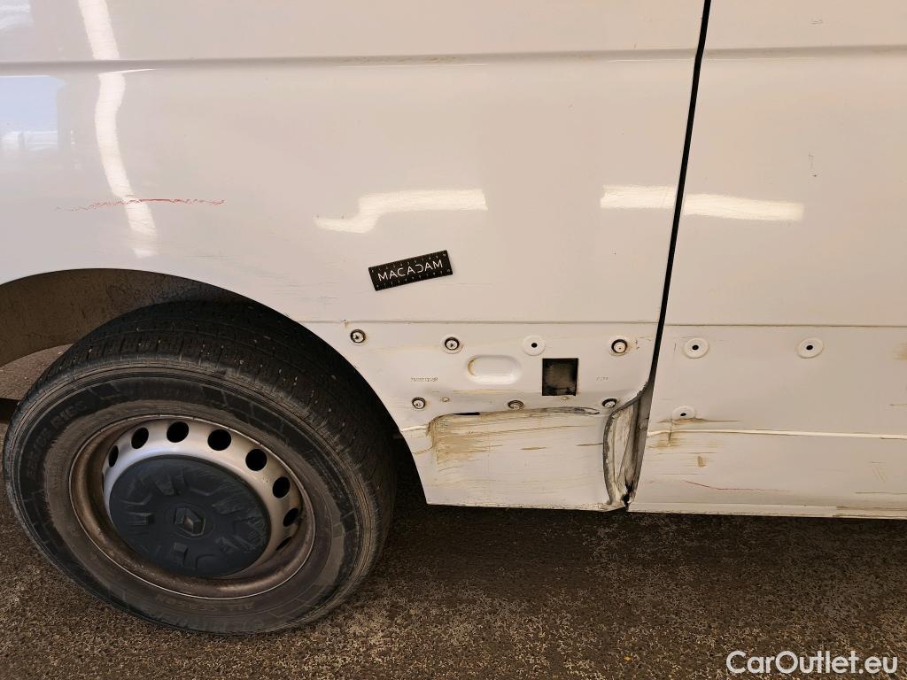  Renault  Master  III Fourgon L2H2 3 5 Grand Confort dCi 135CV BVM6 E6dT #81