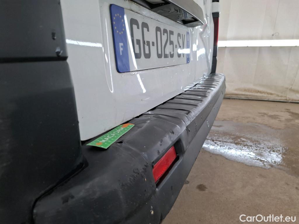  Renault  Trafic RENAULT  / 2021 / 4P / Fourgon tôlé FG GCF L2H1 3T Blue dCi 130 #44
