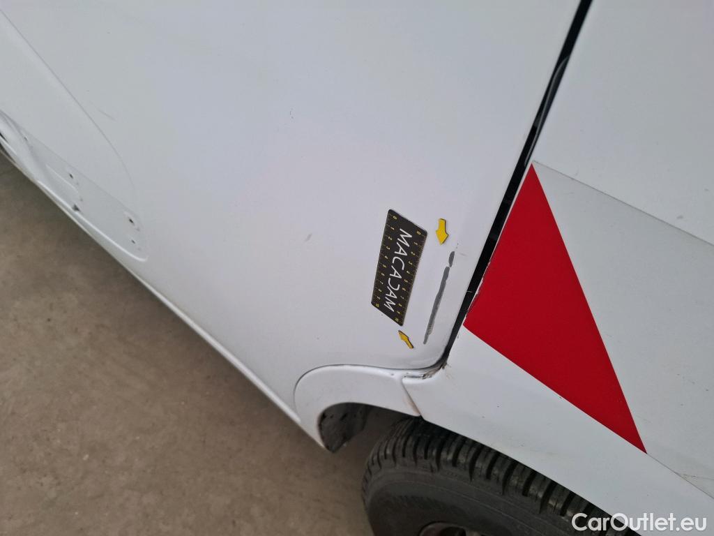  Renault  Master  III Fourgon L2H2 3 5 Grand Confort dCi 130CV BVM6 E6 #9