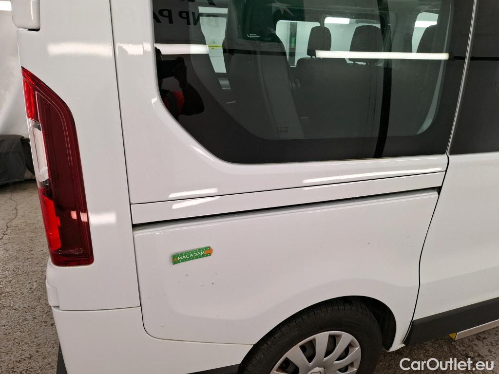  Renault  Trafic RENAULT  / 2019 / 4P / Combi Zen L1 dCi 120 S&S - 8 pl / RAMPE TPMR #15