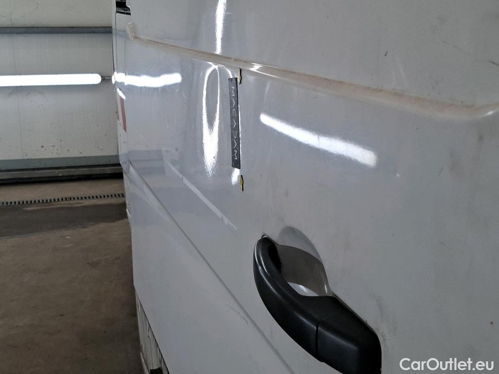  Renault  Master  III Fourgon L2H2 3 5 Grand Confort dCi 130CV BVM6 E6 #19