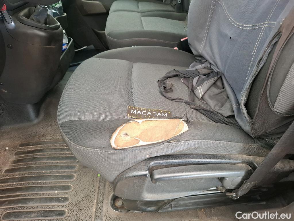  Renault  Master  III Fourgon L2H2 3 5 Grand Confort dCi 130CV BVM6 E6 #10