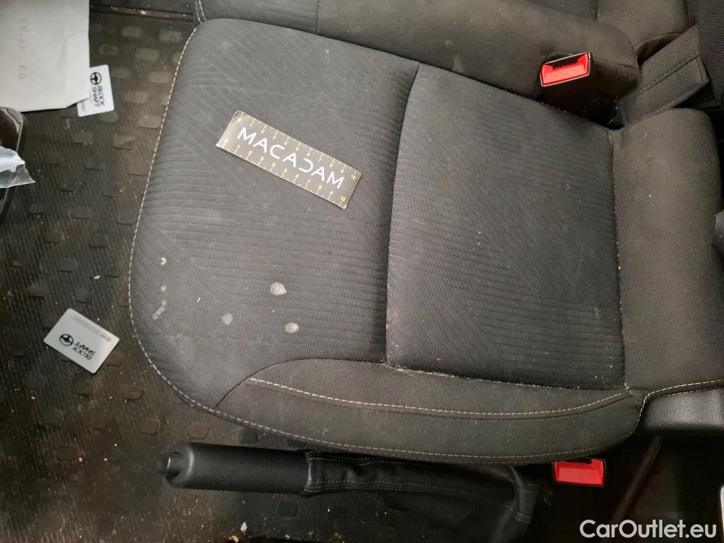  Renault  Trafic RENAULT  / 2019 / 4P / Fourgon tole FG GCF L1H1 1000 dCi 120 #71