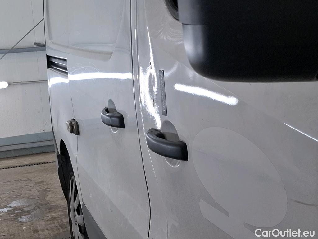  Renault  Trafic RENAULT  / 2019 / 4P / Fourgon tole FG GCF L1H1 1000 dCi 120 #52