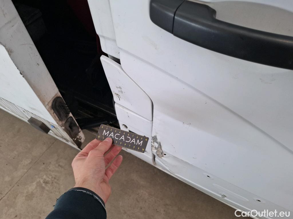  Renault  Master  III Fourgon L2H2 3 5 Grand Confort dCi 130CV BVM6 E6 #79