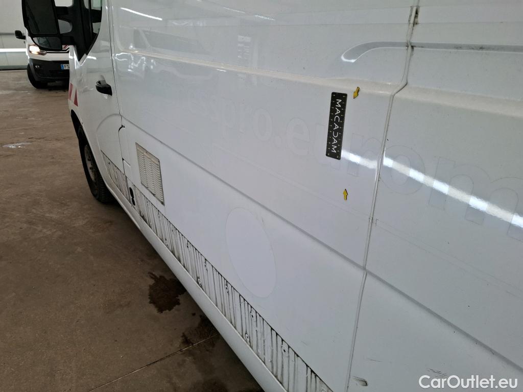  Renault  Master  III Fourgon L2H2 3 5 Grand Confort dCi 130CV BVM6 E6 #16