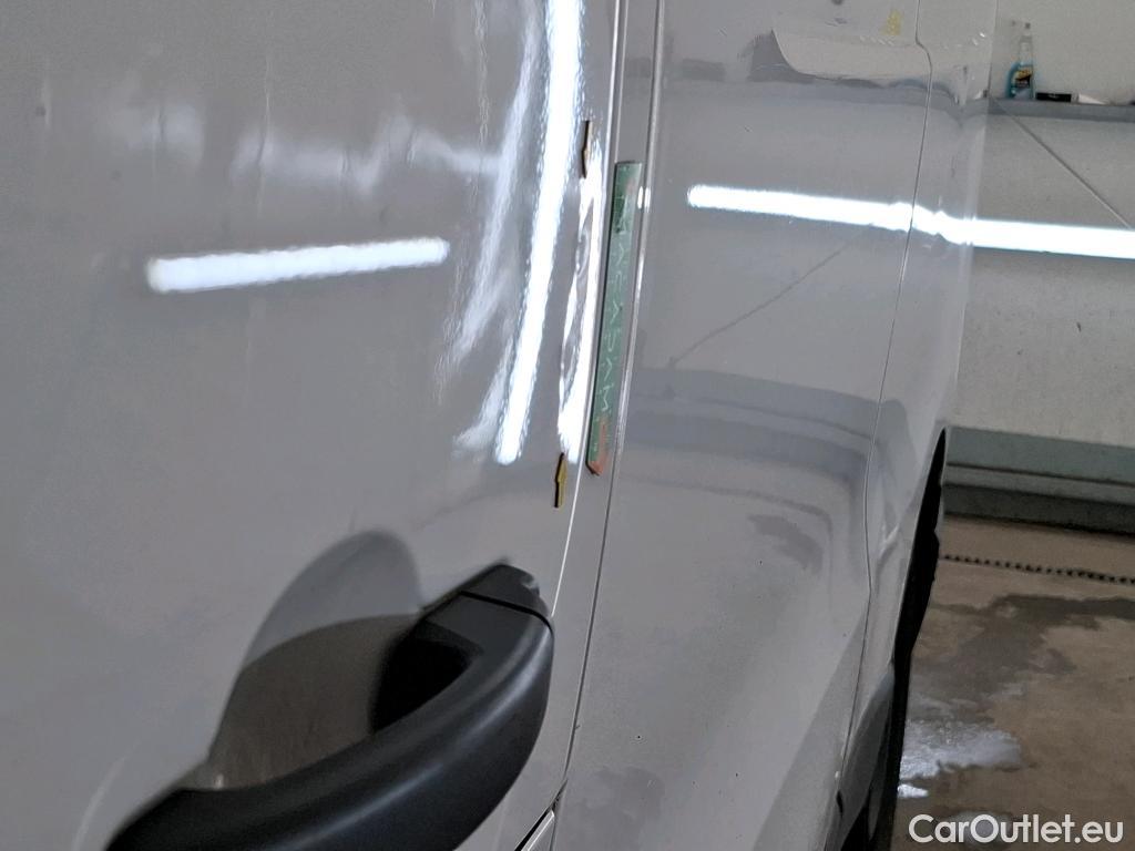  Renault  Trafic RENAULT  / 2021 / 4P / Fourgon tôlé FG GCF L2H1 3T Blue dCi 130 #34
