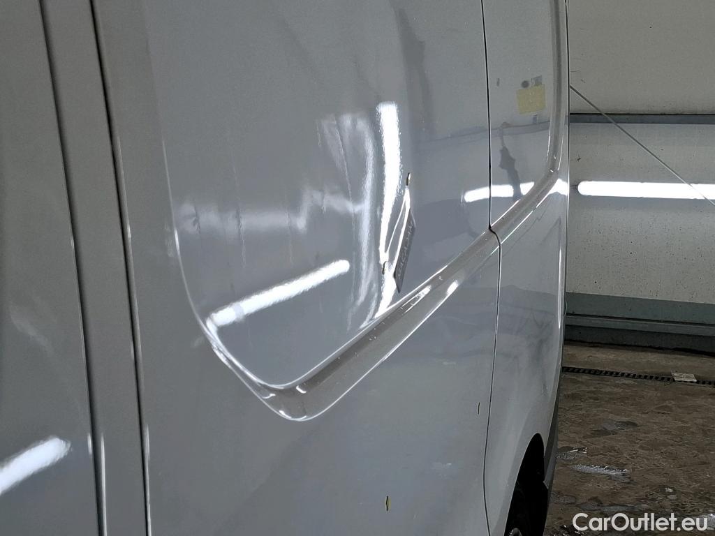  Renault  Trafic RENAULT  / 2019 / 4P / Fourgon tole FG GCF L1H1 1000 dCi 120 #4