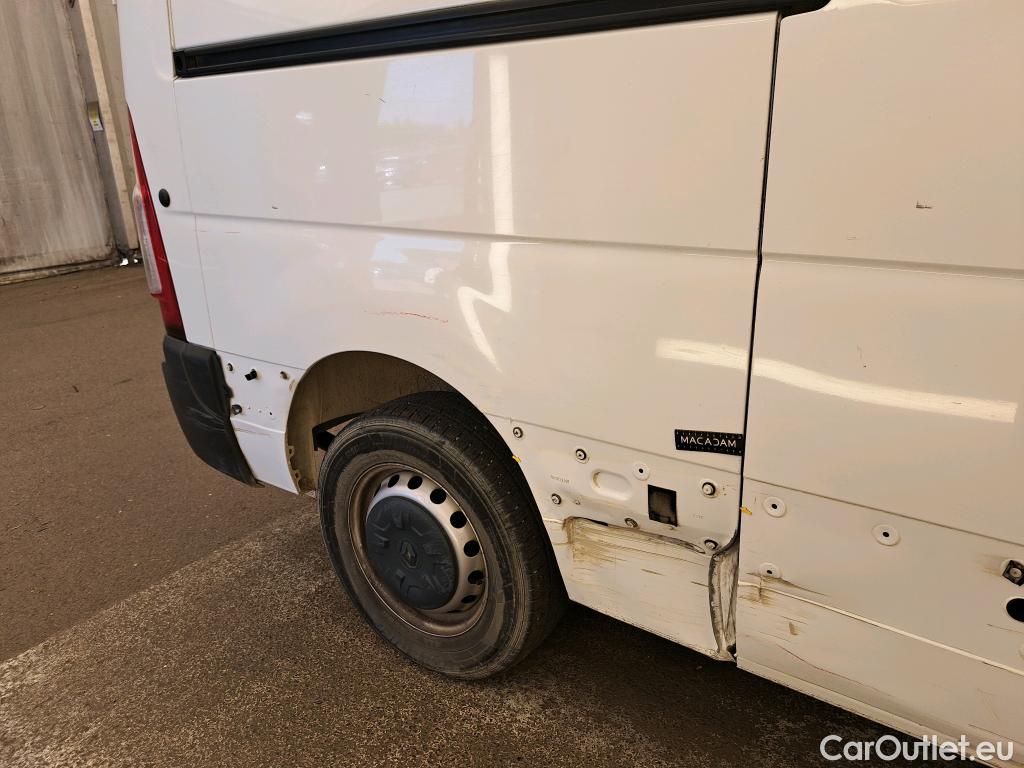  Renault  Master  III Fourgon L2H2 3 5 Grand Confort dCi 135CV BVM6 E6dT #1