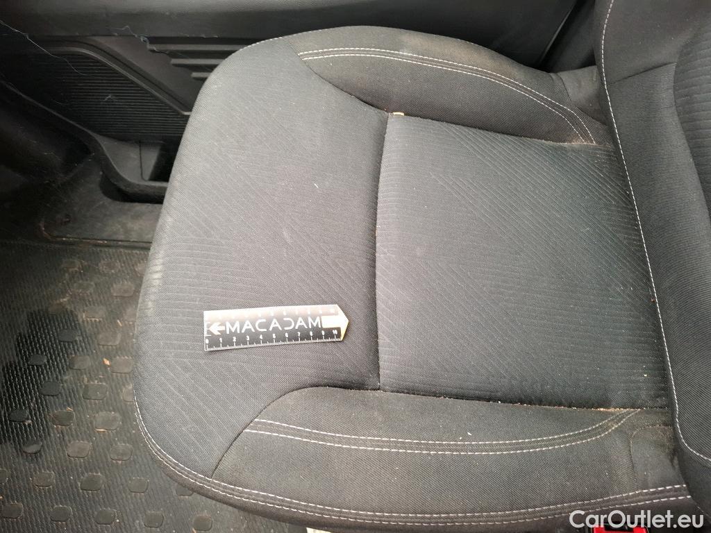 Renault  Trafic RENAULT  / 2021 / 4P / Fourgon tôlé FG GCF L1H1 3T Blue dCi 150 EDC #16