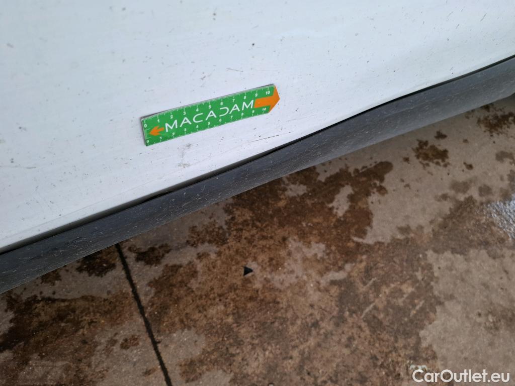  Renault  Trafic RENAULT  / 2021 / 4P / Fourgon tôlé FG GCF L2H1 3T Blue dCi 130 #47