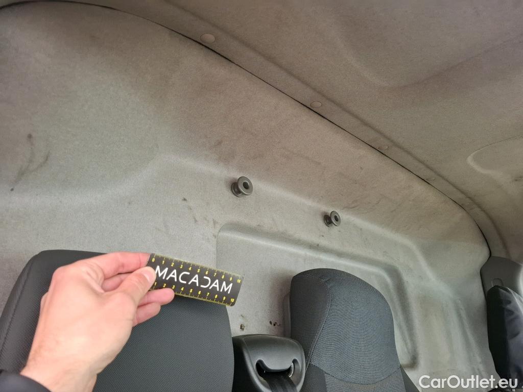  Renault  Master  III Fourgon L2H2 3 5 Grand Confort dCi 130CV BVM6 E6 #132