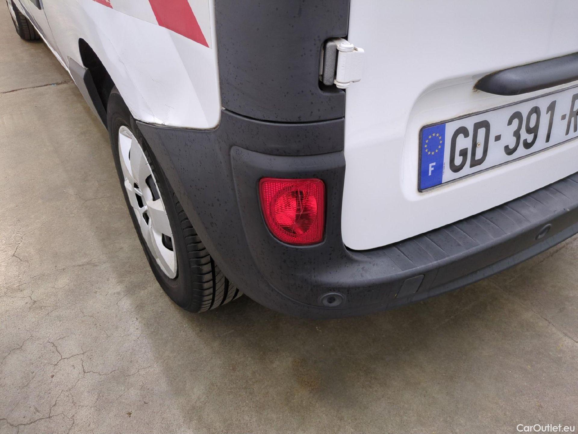  Renault  Kangoo  II Express Maxi Extra (Série Spéciale) 1.5 dCi 95CV BVM6 E6dT #76