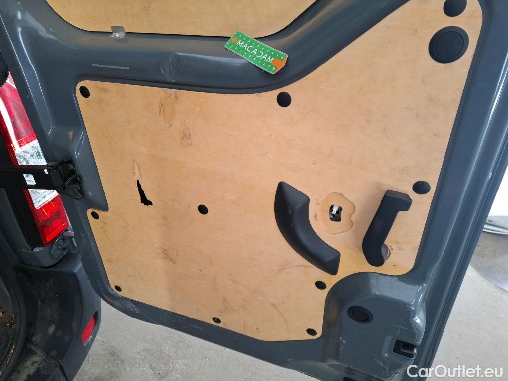  Renault  Master  III Fourgon L2H2 3 3 Grand Confort dCi 135CV BVM6 E6d #25
