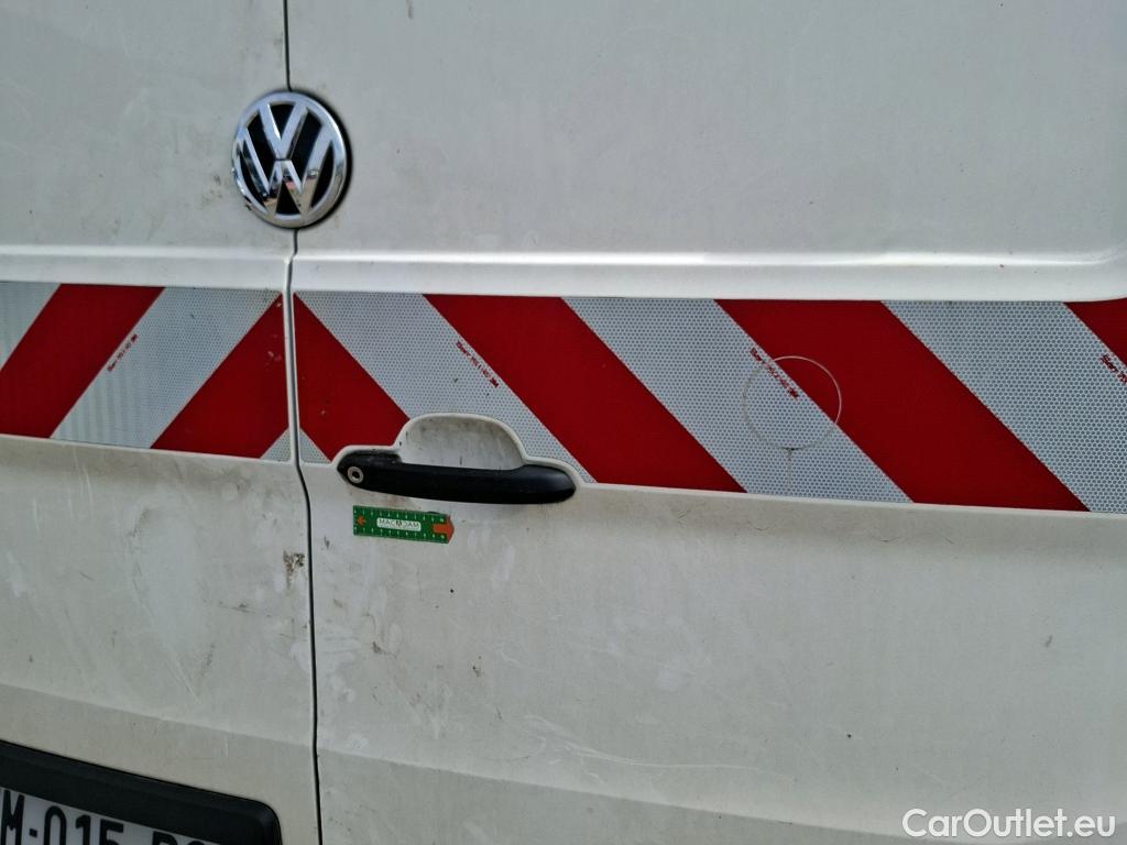  Volkswagen  Crafter  Fourgon Fourgon 35 mittlerer Radstand mit Hochdach FWD 2.0 140CV BVM6 #14