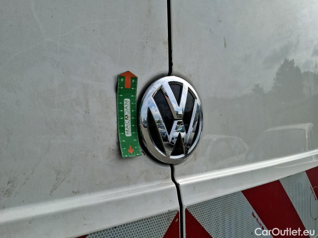 Volkswagen  Crafter  Fourgon Fourgon 35 mittlerer Radstand mit Hochdach FWD 2.0 140CV BVM6 #29