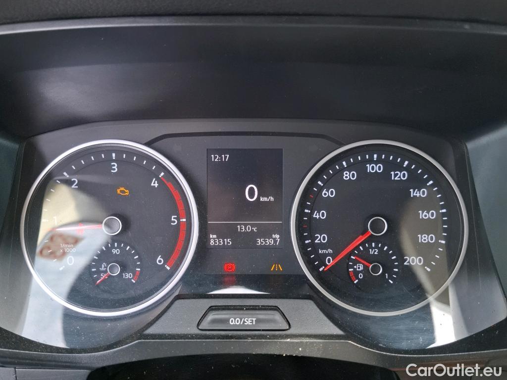  Volkswagen  Crafter  Fourgon Fourgon 35 mittlerer Radstand mit Hochdach FWD 2.0 140CV BVM6 #50
