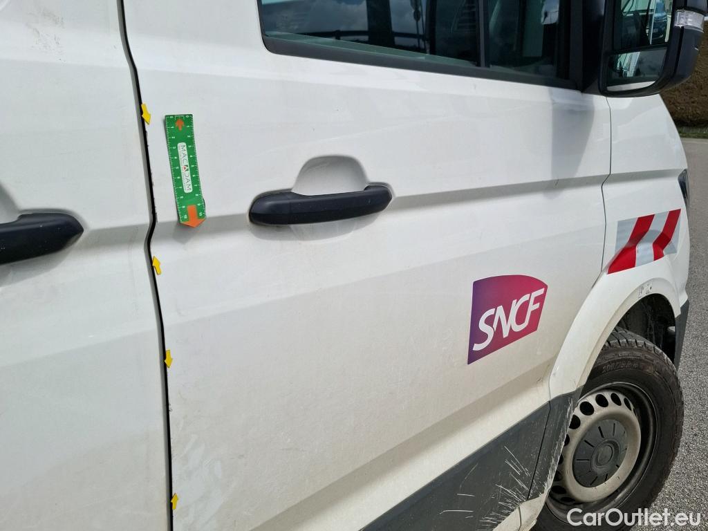  Volkswagen  Crafter  Fourgon Fourgon 35 mittlerer Radstand mit Hochdach FWD 2.0 140CV BVM6 #41