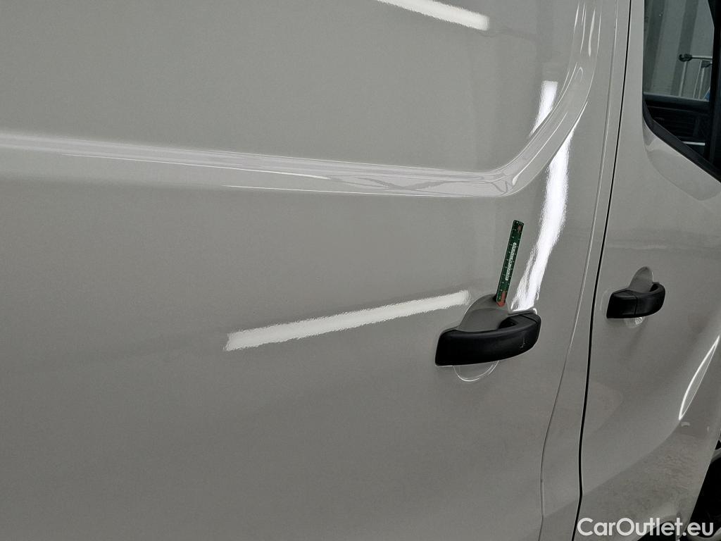  Renault  Trafic  III Fourgon L2H1 3T Grand Confort 2.0 dCi 130CV BVM6 E6d #15