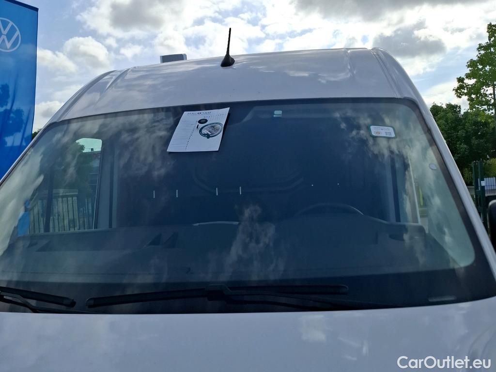  Volkswagen  Crafter  Fourgon Fourgon 35 lang mit Hochdach FWD 2.0 140CV BVM6 #32
