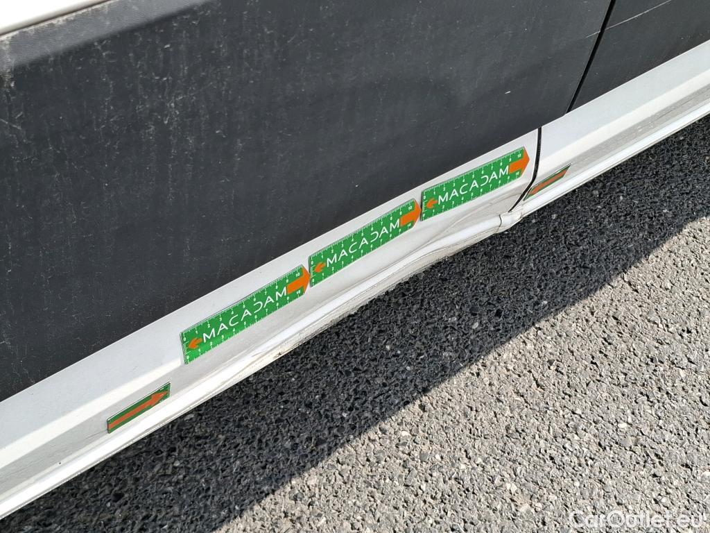  Volkswagen  Crafter  Fourgon Fourgon 35 lang mit Hochdach FWD 2.0 140CV BVM6 #18
