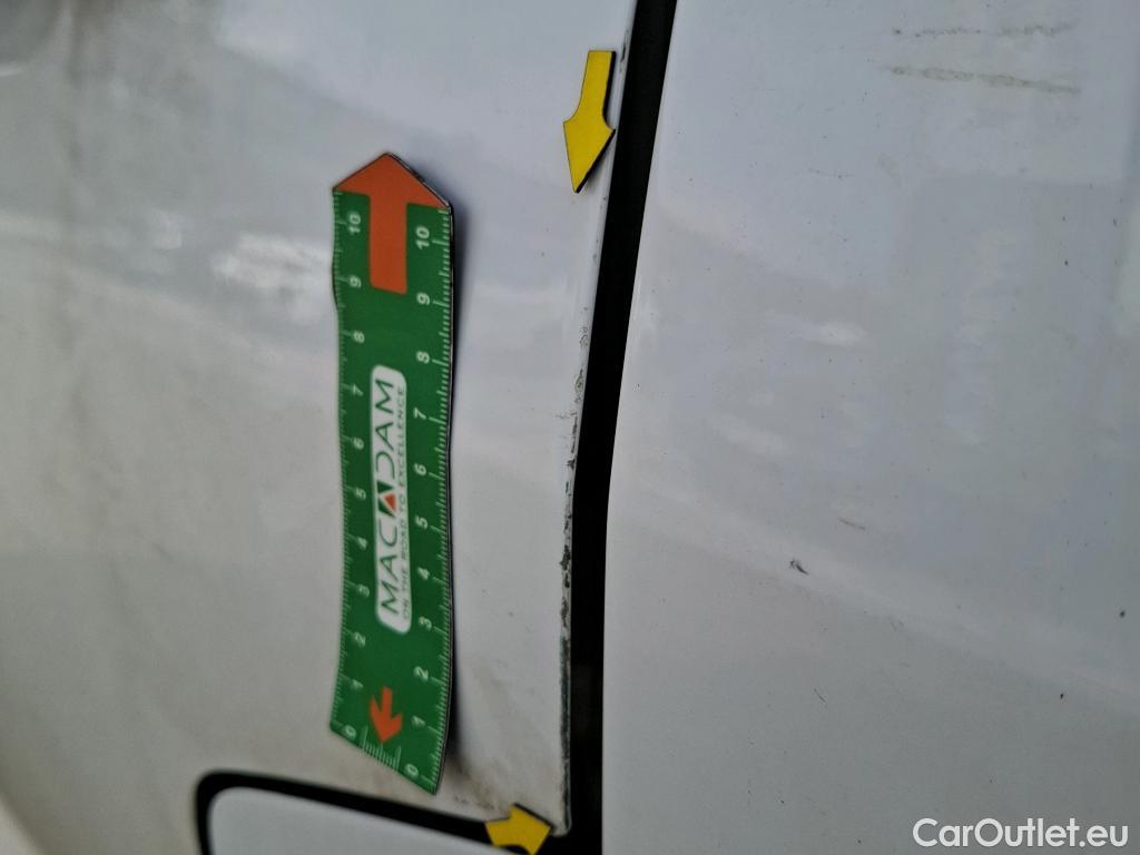  Volkswagen  Crafter  Fourgon Fourgon 35 mittlerer Radstand mit Hochdach FWD 2.0 140CV BVM6 #34