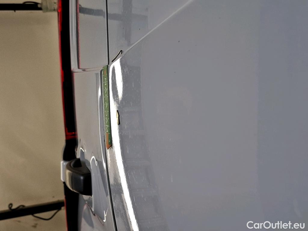  Renault  Trafic RENAULT  VU 4p Fourgon FG GCF L2H1 1300 dCi 120 #26