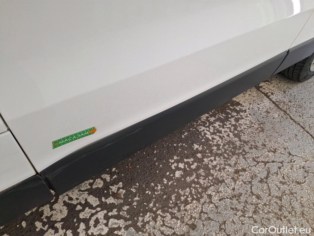  Renault  Trafic RENAULT  VU 4p Fourgon FG GCF L2H1 1300 dCi 120 #33