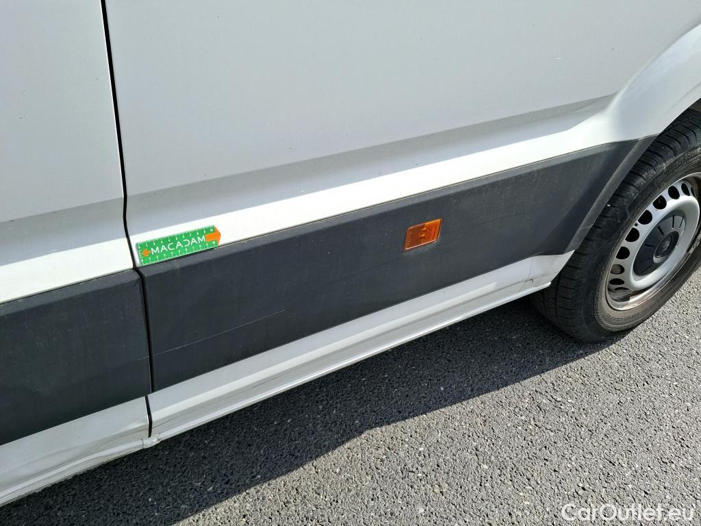  Volkswagen  Crafter  Fourgon Fourgon 35 lang mit Hochdach FWD 2.0 140CV BVM6 #52