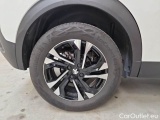  Peugeot  2008 PEUGEOT  / 2019 / 5P / CROSSOVER BLUEHDI 130 EAT8 ALLURE PACK S/S AUT. #18