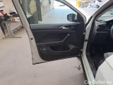  Volkswagen  T-CROSS VOLKSWAGEN  / 2019 / 5P / SUV 1.0 TSI 81KW STYLE #59