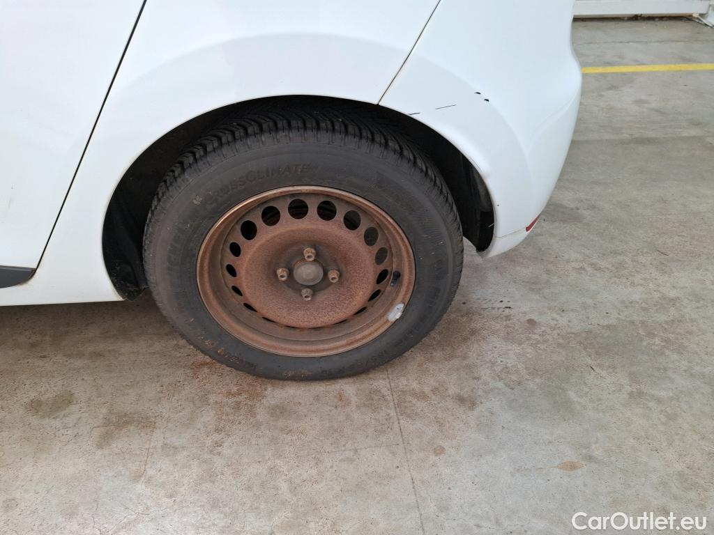  Renault  Clio  IV Air 1.5 dCi 75CV BVM5 E6 #24