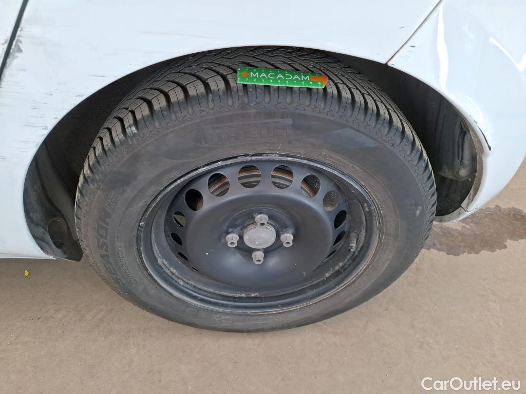 Renault  Clio  IV Air 0.9 TCe 75CV BVM5 E6 #76