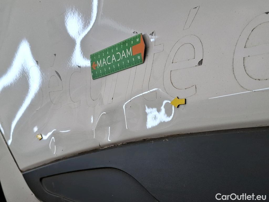  Renault  Clio  IV Air 0.9 TCe 75CV BVM5 E6 #32