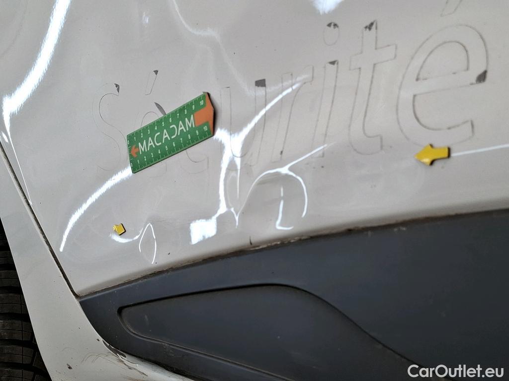  Renault  Clio  IV Air 0.9 TCe 75CV BVM5 E6 #31