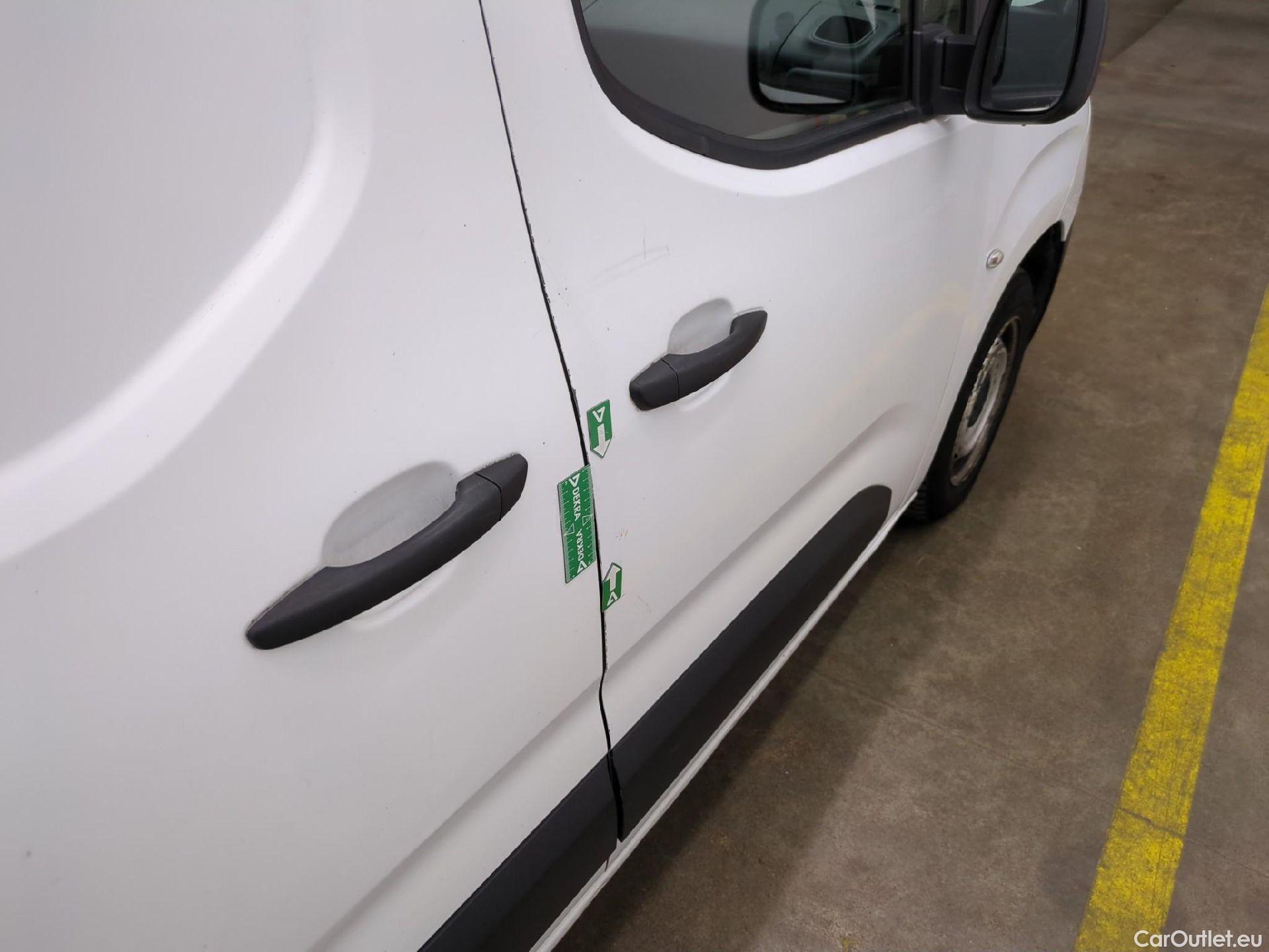  Citroen  Berlingo  Fourgon Club M 650 1.5 BlueHDi 75CV BVM5 E6dT #26