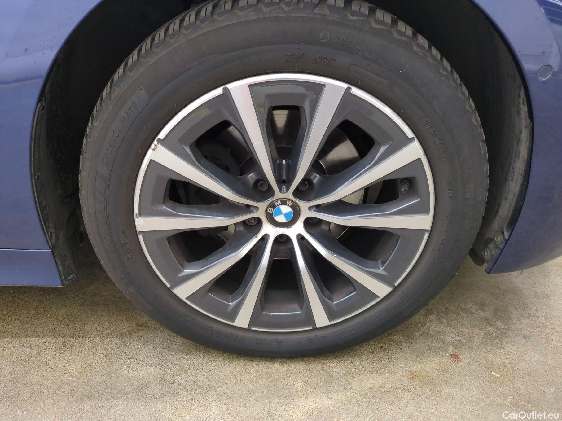  Bmw  Serie 3 Série 3 Lim. 320 i Lounge 2.0 185CV BVA8 E6d #24