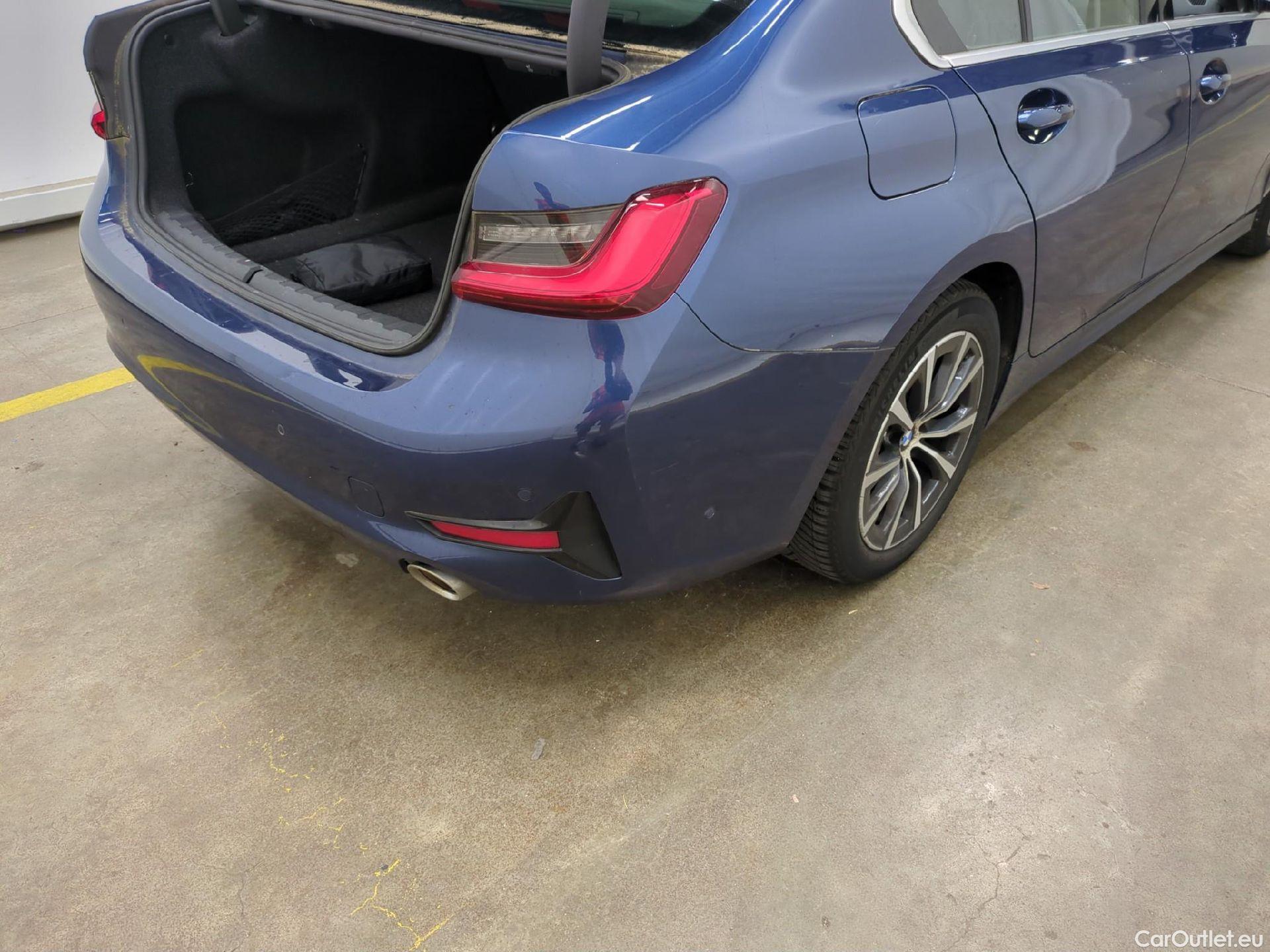  Bmw  Serie 3 Série 3 Lim. 320 i Lounge 2.0 185CV BVA8 E6d #45