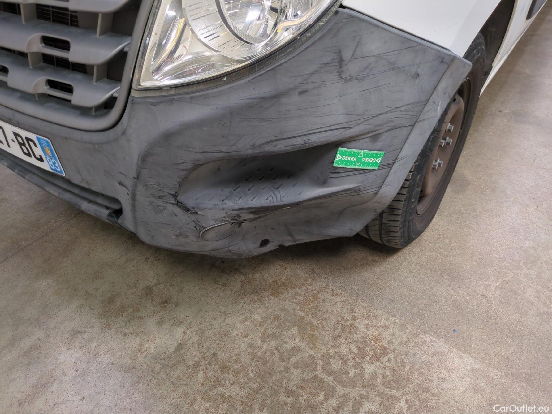  Renault  Master  Chassis dble Cabine L3H1 3 5t 2.3 dCi 145CV BVM6 7 Sieges E5 #92