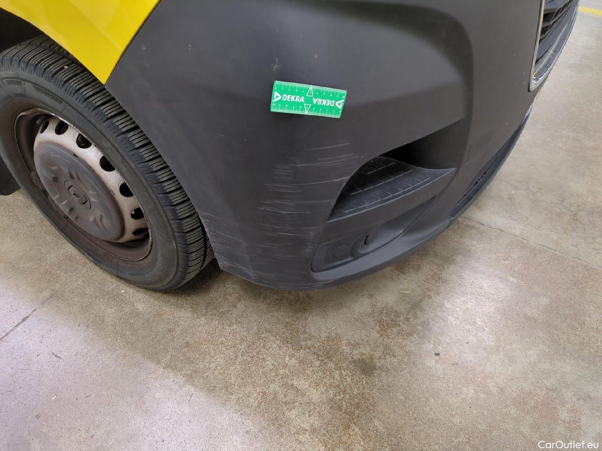 Renault  Master RENAULT  / 2019 / 4P / Fourgon tôlé FG Z.E.Tr CF F3100 L2H2 R75 AI - 19 #24