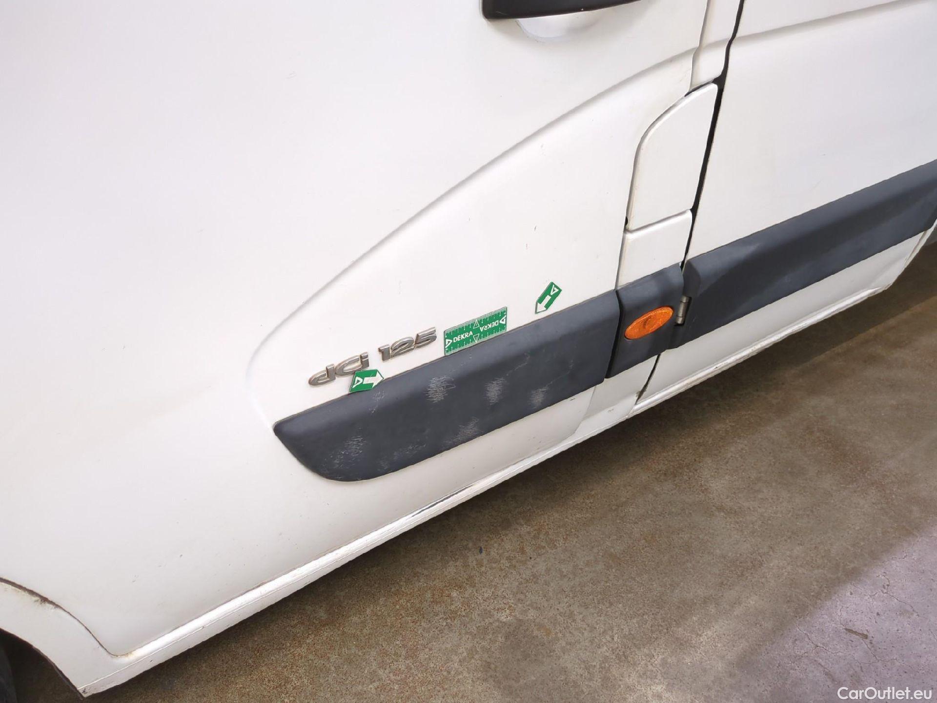  Renault  Master  Chassis dble Cabine L3H1 3 5t 2.3 dCi 145CV BVM6 7 Sieges E5 #105