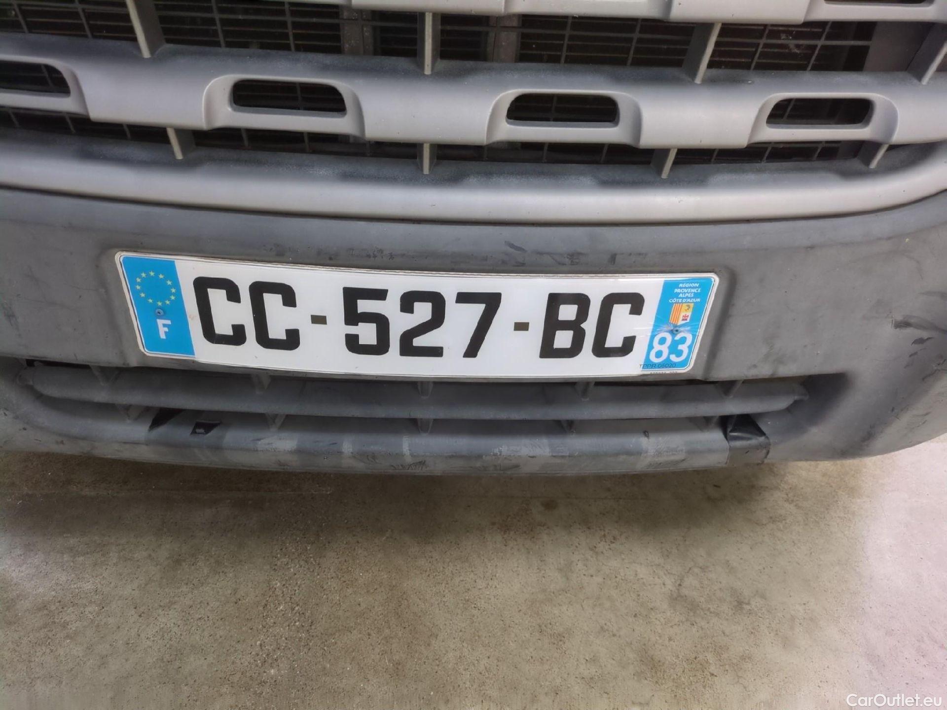  Renault  Master  Chassis dble Cabine L3H1 3 5t 2.3 dCi 145CV BVM6 7 Sieges E5 #138