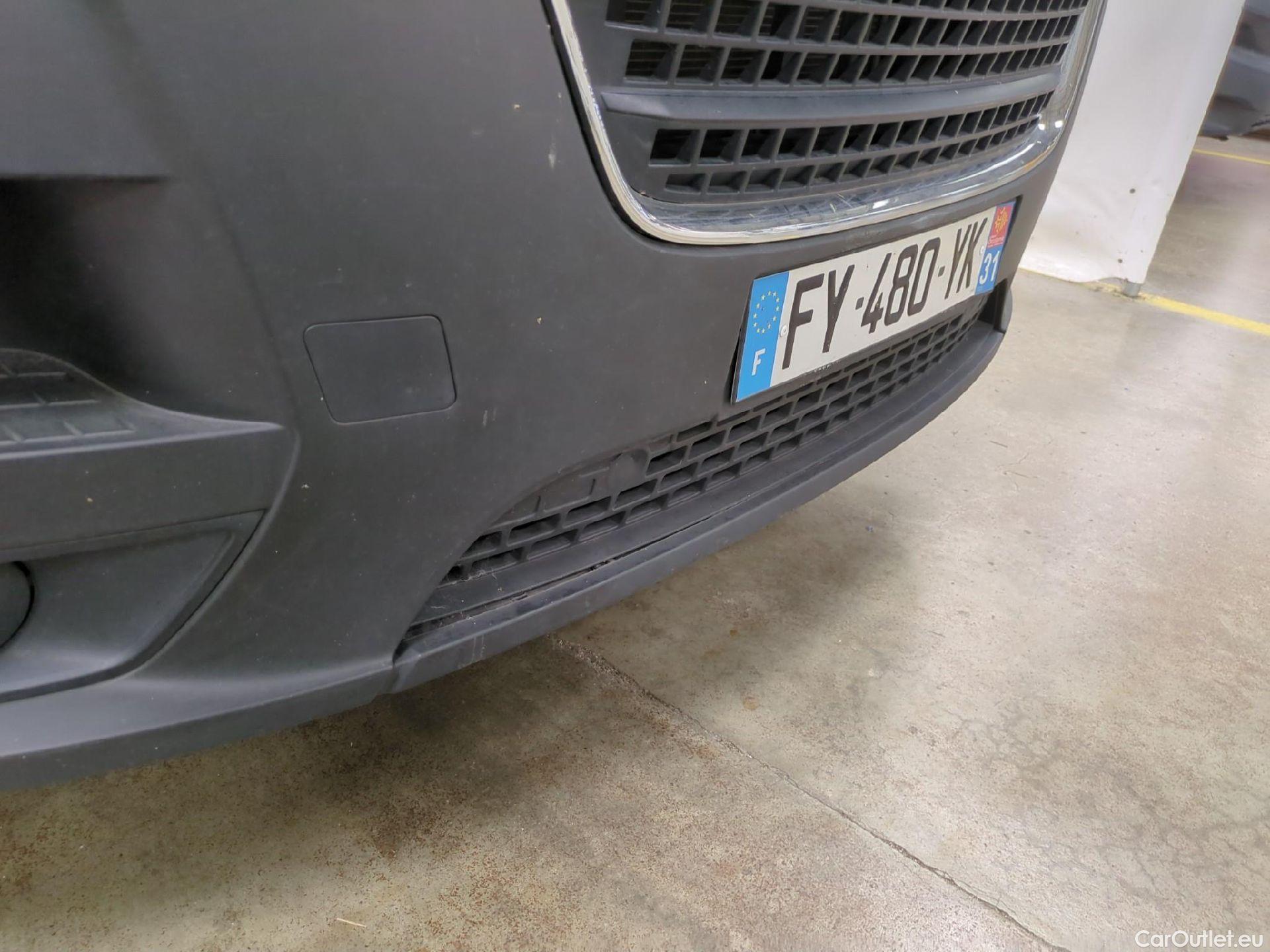  Renault  Master RENAULT  / 2019 / 4P / Fourgon tôlé FG Z.E.Tr CF F3100 L2H2 R75 AI - 19 #25