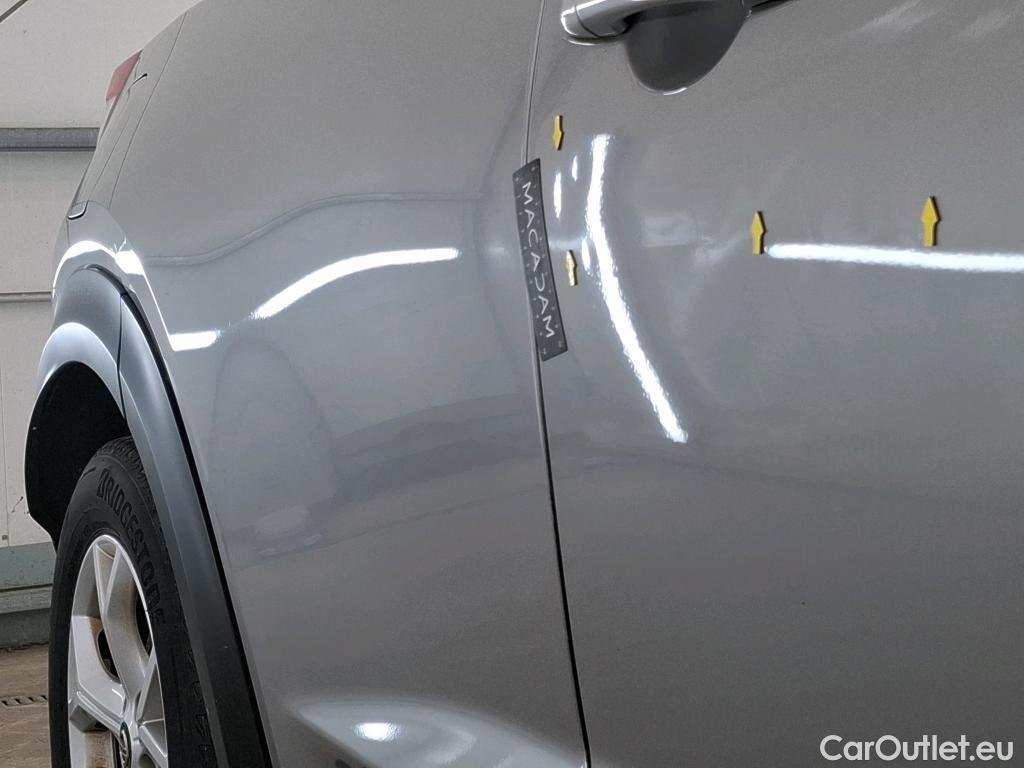  Nissan  Juke NISSAN  / 2019 / 5P / Crossover DIG-T 114 DCT Business+ #4