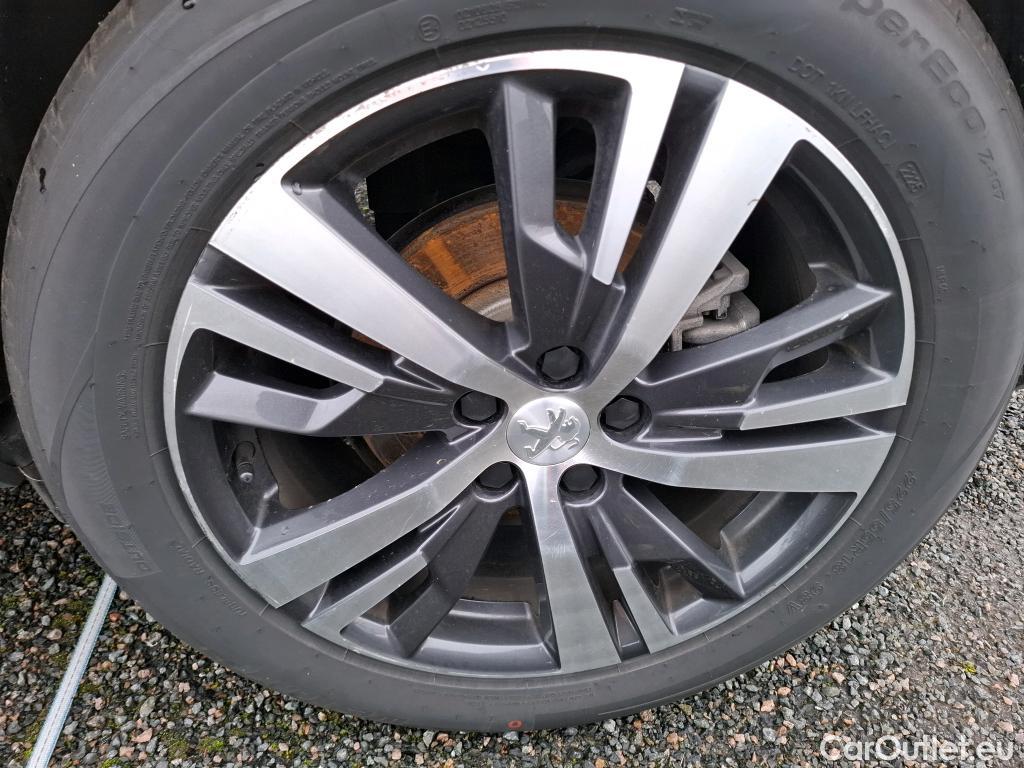 Peugeot  5008  Allure Pack 1.5 HDi 130CV BVA8 7 Sieges E6d / VO RECONDITIONNE - PHOTOS AVANT RECONDITIONNEMENT #4