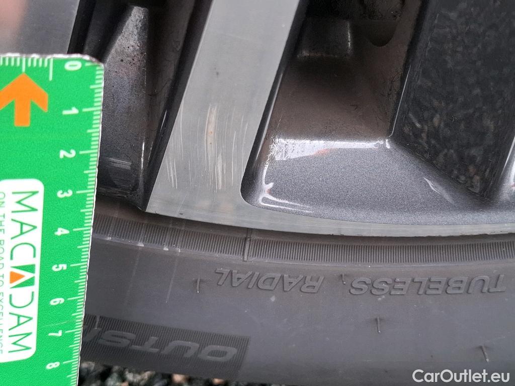  Peugeot  5008  Allure Pack 1.5 HDi 130CV BVA8 7 Sieges E6d / VO RECONDITIONNE - PHOTOS AVANT RECONDITIONNEMENT #13