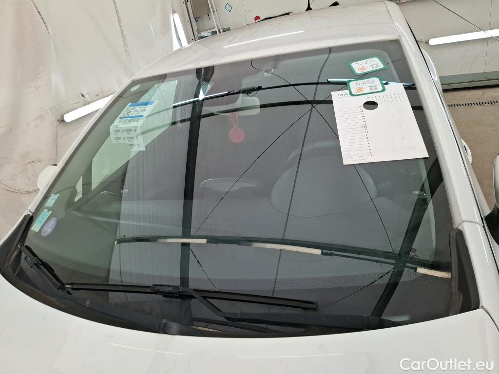  Renault  Clio RENAULT  / 2016 / 5P / Berline &Business TCe 90 #16