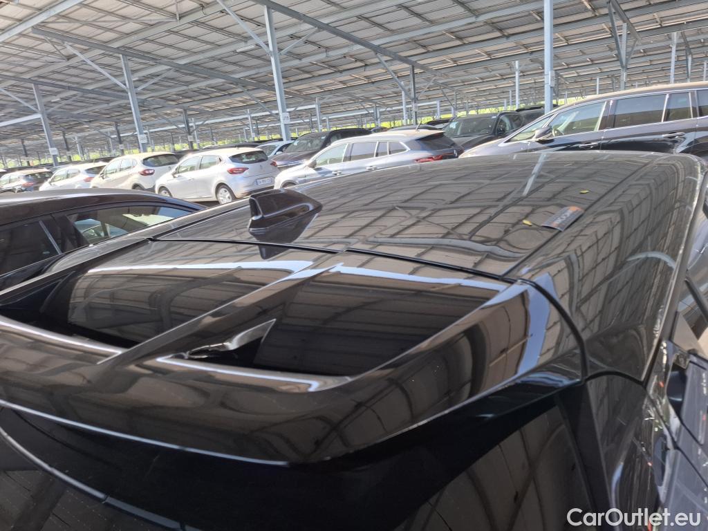  Toyota  C-HR TOYOTA  / 2016 / 5P / SUV 1.8 HYBRIDE 122 GRAPHIC #33