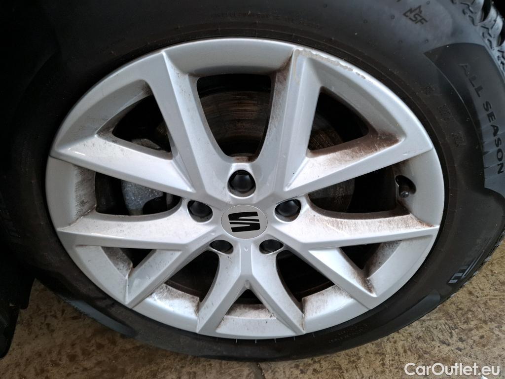  Seat  Leon SEAT  Sportstourer / 2020 / 5P / Break 1.0 eTSI 110 DSG SS Style Business / VO RECONDITIONNE - PHOTOS AVANT RECONDITIONNEMENT #10